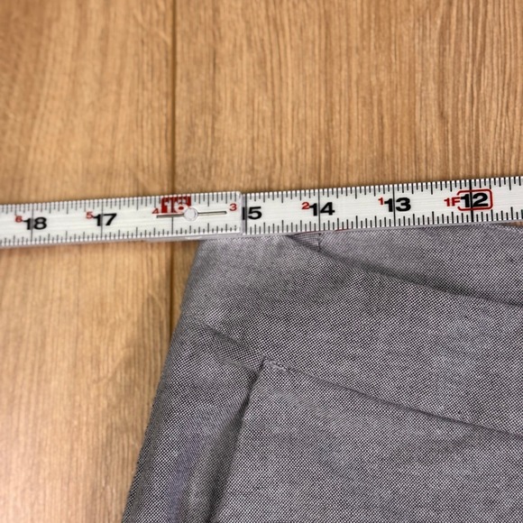 Lululemon Commission Short Relaxed Qwick Oxford Shorts Size 31 Gray EUC - Picture 4 of 5